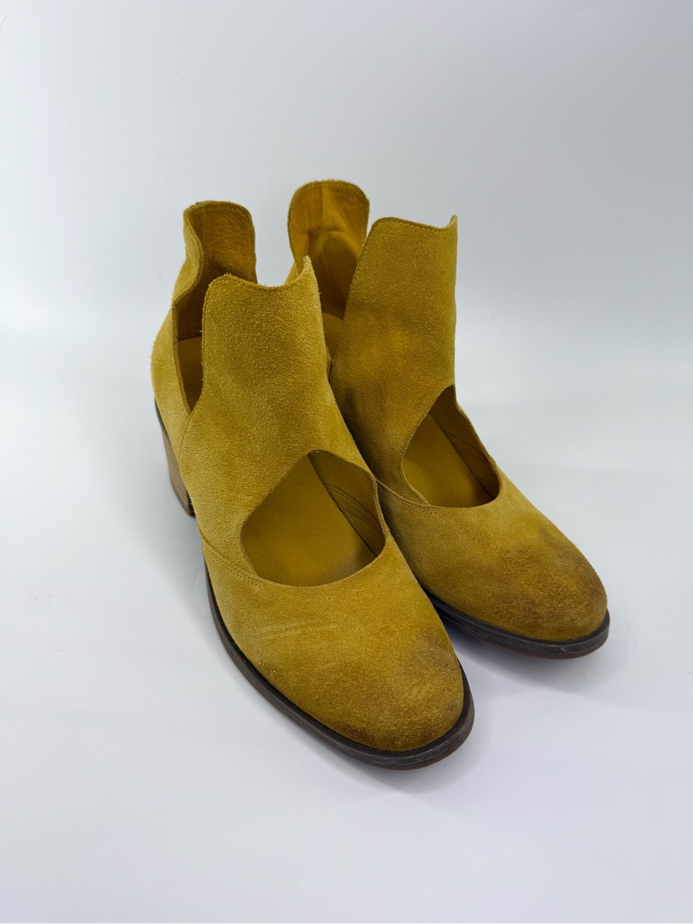 Antelope N47 Cage Mustard Suede Block Heel Booties 37/6-6.5 US - Picture 8 of 16